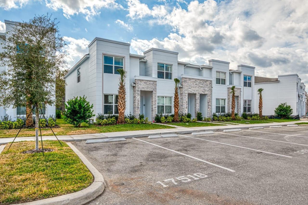 Pleasant Townhome With Private Pool Near Disney Four Corners Екстериор снимка